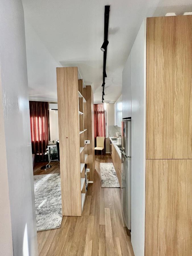 Experience New Bazaar Apartment 01 Тирана Экстерьер фото